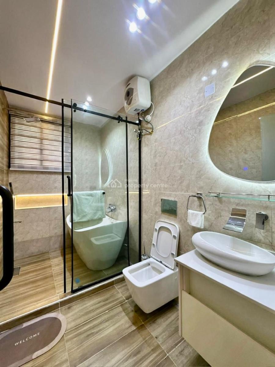 Distress Deal ! Beautifully Furnished 3 Bedroom  Apartment with Bq, Lekki Phase 1, Lekki, Lagos, Flat / Apartment for Sale