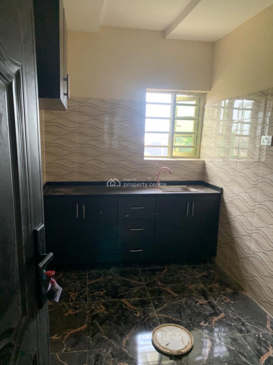 Luxury 2 Bedroom Flat, Gra Phase 1, Magodo, Lagos, Flat / Apartment for Rent