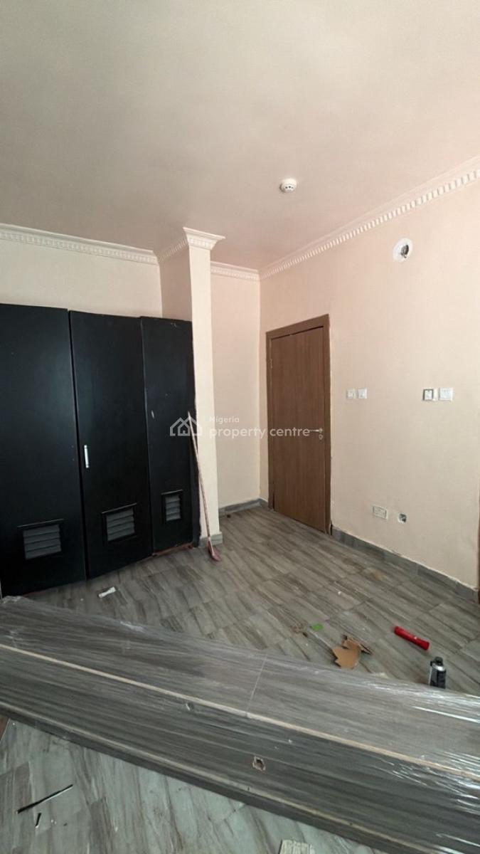 Spacious Semi-master Bedroom in Maintained Apartment (dm for Video), Ikate, Lekki, Lagos, Self Contain (single Rooms) for Rent