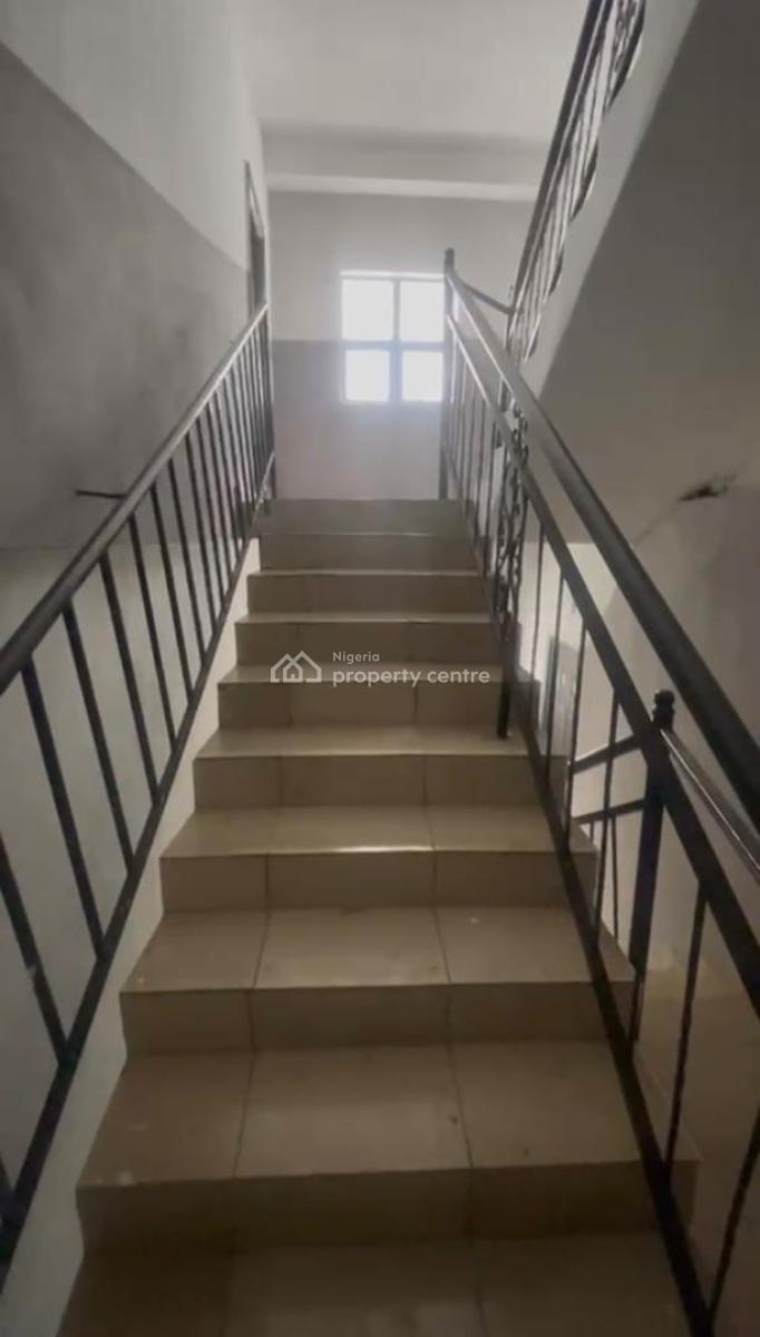 Unit 3, Newly Renovated 2 Bedroom Maisonette with Open Fitted Kitchen, Osapa London, Lekki, Lagos, Flat / Apartment for Rent