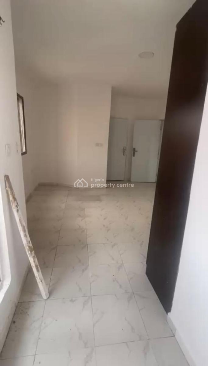 Unit 3, Newly Renovated 2 Bedroom Maisonette with Open Fitted Kitchen, Osapa London, Lekki, Lagos, Flat / Apartment for Rent