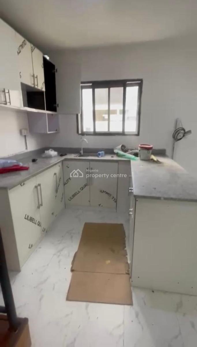 Unit 3, Newly Renovated 2 Bedroom Maisonette with Open Fitted Kitchen, Osapa London, Lekki, Lagos, Flat / Apartment for Rent