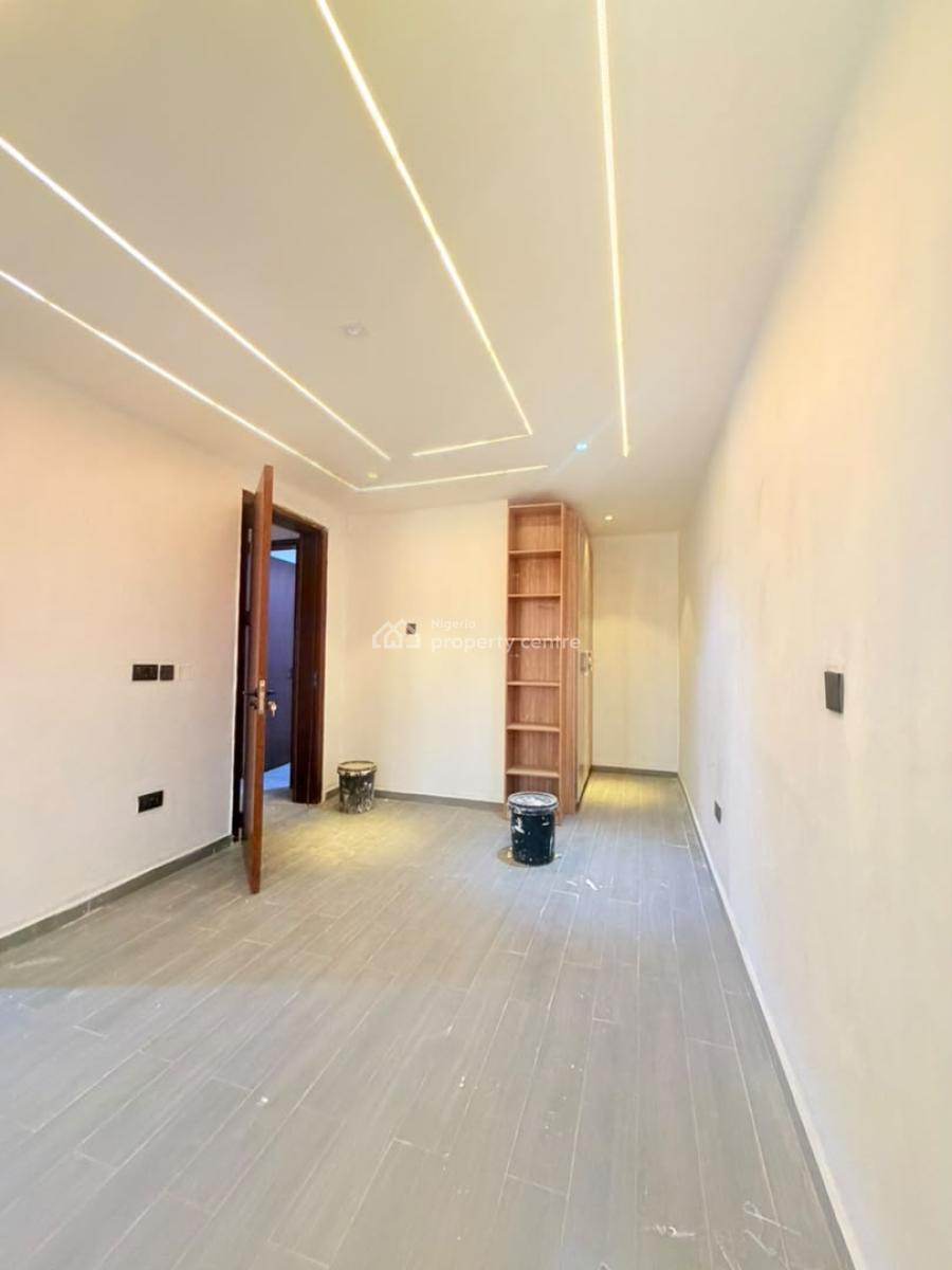Exclusive 4 Bed Semi Detached Duplex with Bq in a Serene Environment, Yaba, Lagos, Semi-detached Duplex for Sale