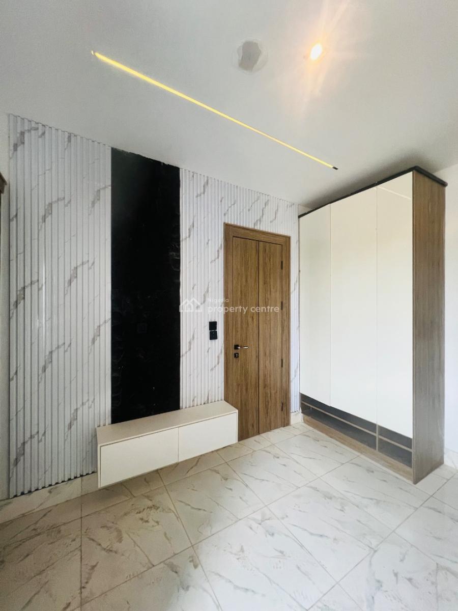1 Bedroom Apartment with Elevator Access, Lekki Phase 1, Lekki Phase 1, Lekki, Lagos, Flat / Apartment for Sale