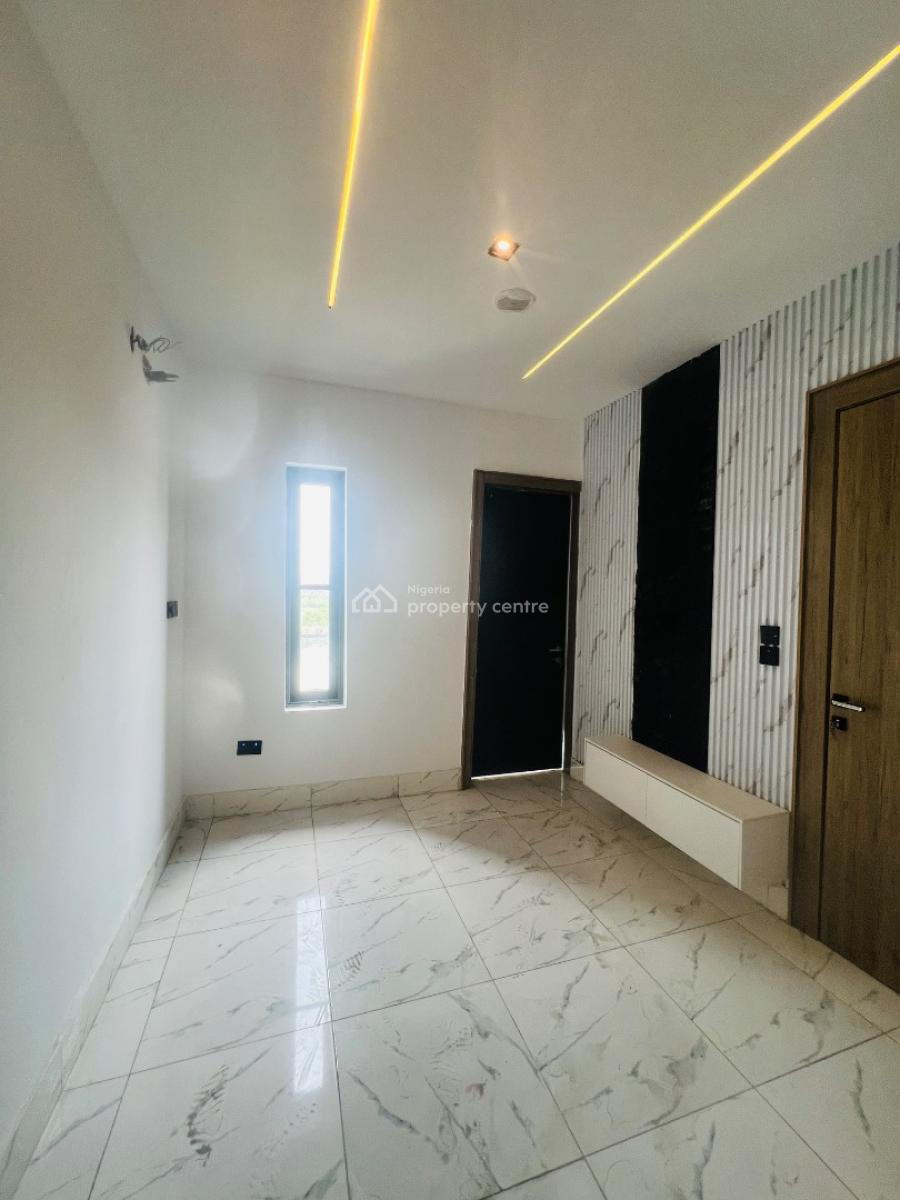 1 Bedroom Apartment with Elevator Access, Lekki Phase 1, Lekki Phase 1, Lekki, Lagos, Flat / Apartment for Sale