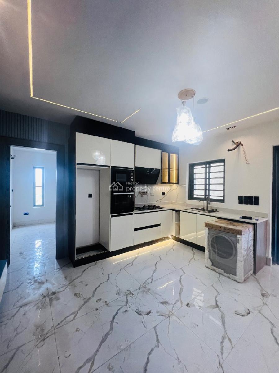 1 Bedroom Apartment with Elevator Access, Lekki Phase 1, Lekki Phase 1, Lekki, Lagos, Flat / Apartment for Sale