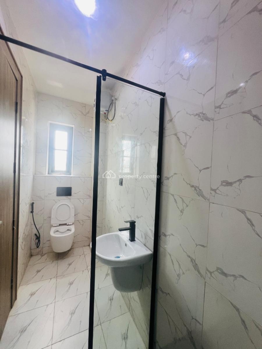 2 Bedroom Apartments with Elevator Access, Lekki Phase 1, Lekki Phase 1, Lekki, Lagos, Block of Flats for Sale