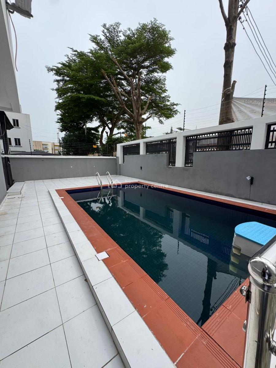 Aesthetically Pleasing, Investment Worthy 3 Bedroom Maisonette with Bq, Lekki Phase 1, Lekki, Lagos, Block of Flats for Sale