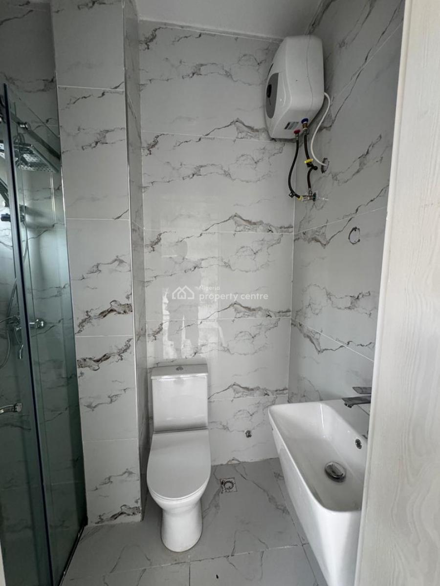 Aesthetically Pleasing, Investment Worthy 3 Bedroom Maisonette with Bq, Lekki Phase 1, Lekki, Lagos, Block of Flats for Sale