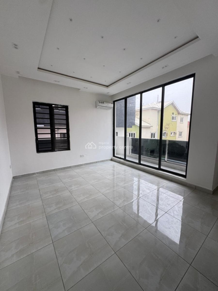 Luxury Standard 3 Bedroom Apartment + Bq, Lekki Phase 1, Lekki, Lagos, Flat / Apartment for Sale