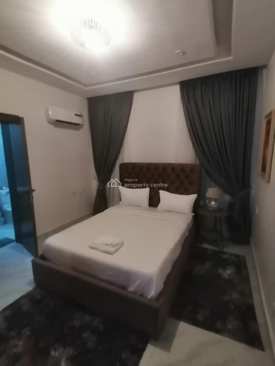Brand New Serviced 2bed Flat +gym, Lift, Lounge, Gym, Pool, Lekki Phase 1, Lekki, Lagos, Flat / Apartment for Rent