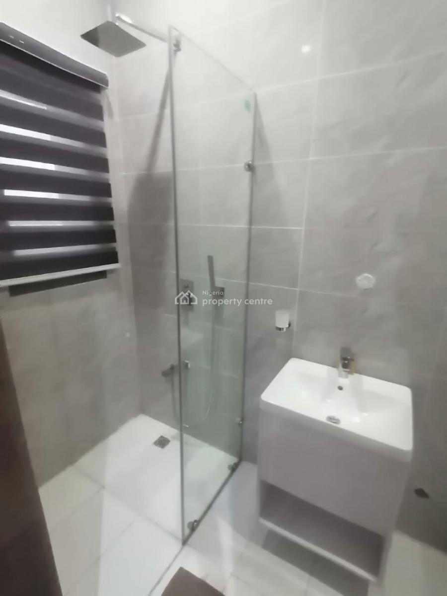 Brand New Serviced 2bed Flat +gym, Lift, Lounge, Gym, Pool, Lekki Phase 1, Lekki, Lagos, Flat / Apartment for Rent