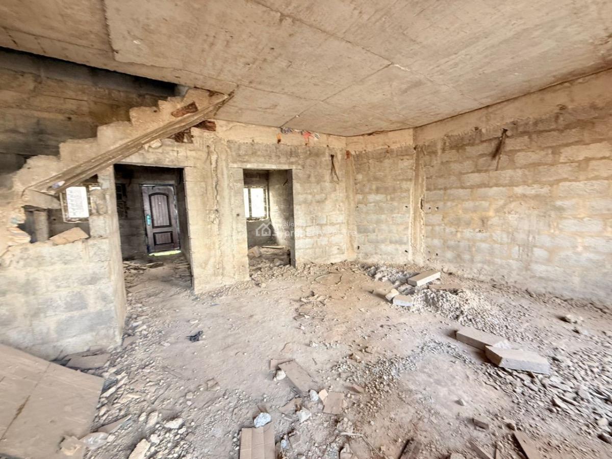4bedroom Terrace with Bq, Kukwaba, Abuja, Terraced Duplex for Sale
