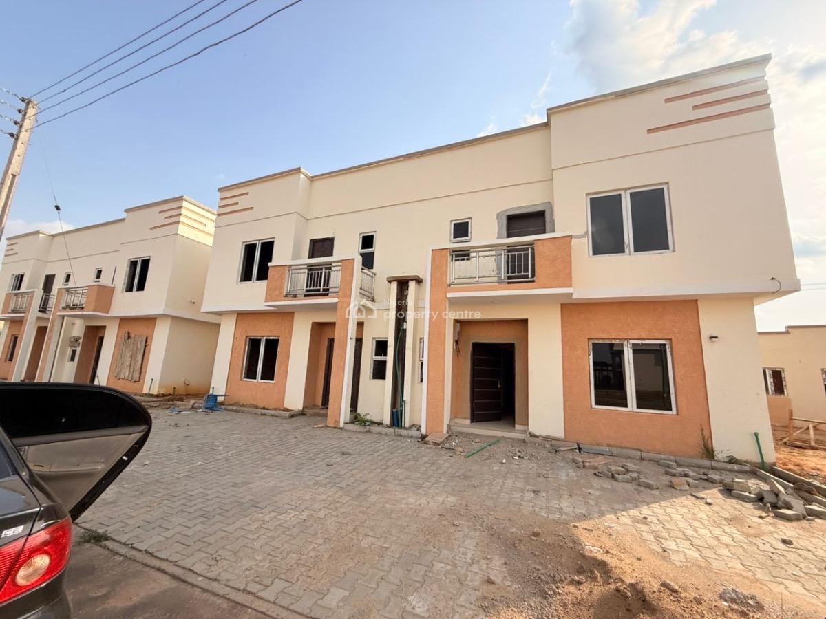 4bedroom Terrace with Bq, Kukwaba, Abuja, Terraced Duplex for Rent