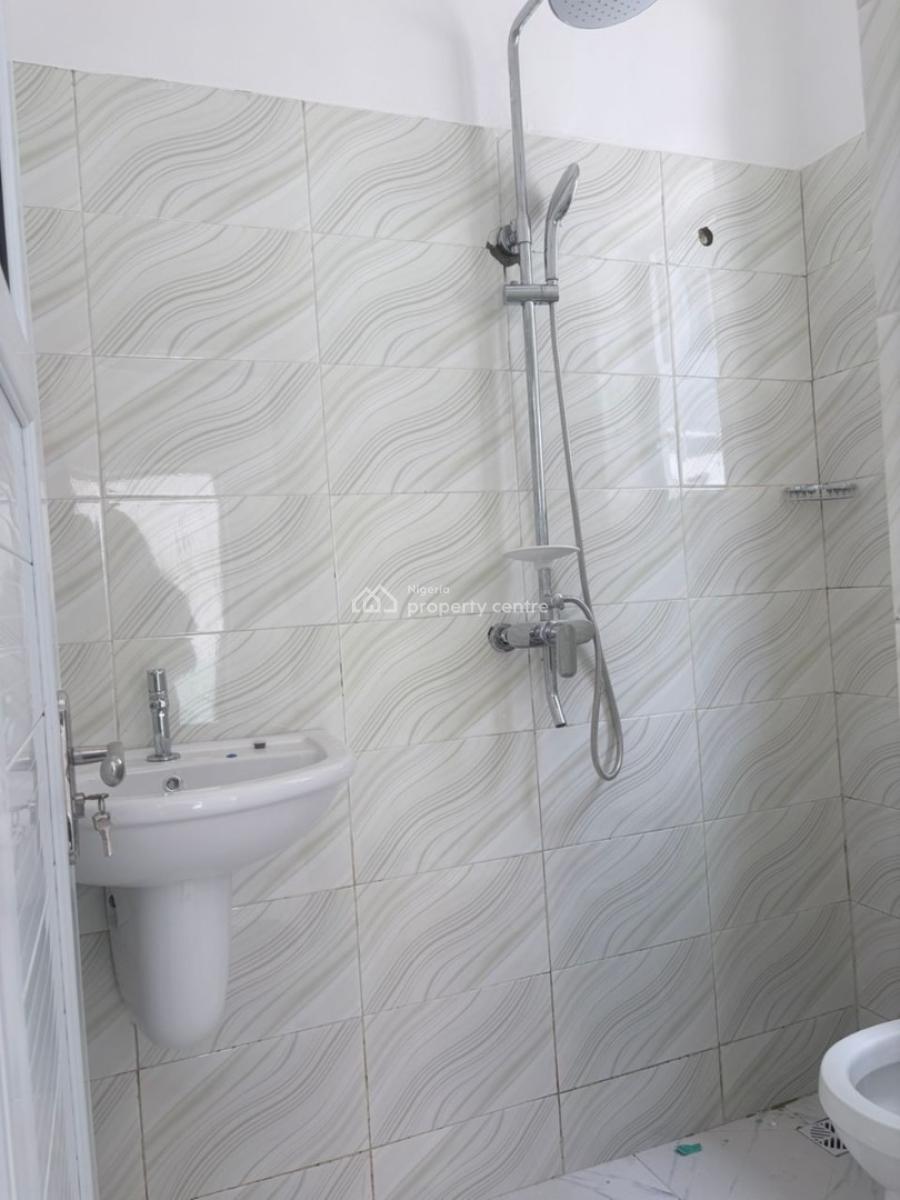 Decent Four Bedroom Semi-detached Duplex, Off Admiralty Road, Lekki Phase 1, Lekki, Lagos, Semi-detached Duplex for Sale