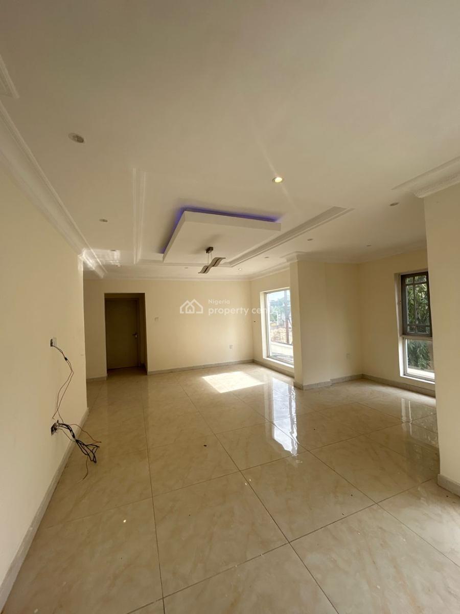 Serviced 2 to 3 Bedroom Apartment Fitted Kitchen and Large Sitting Roo, Lekki Phase 1, Lekki, Lagos, Flat / Apartment for Rent
