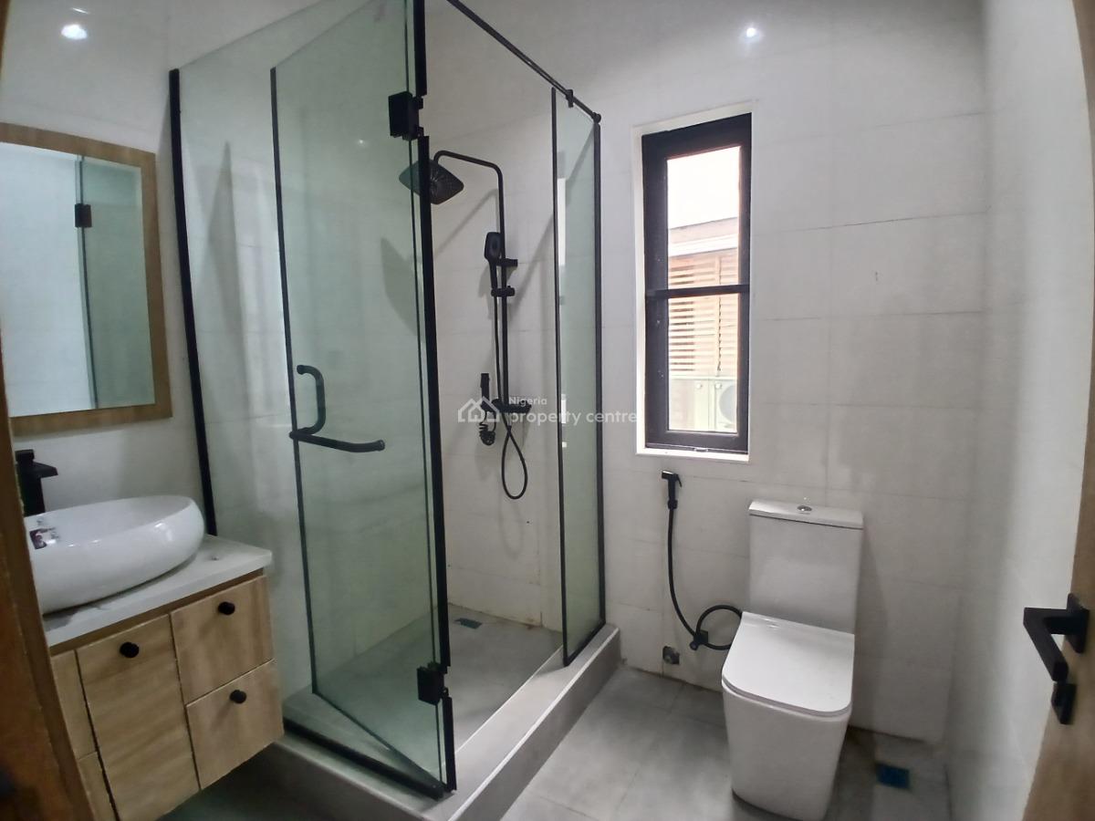 Spacious Luxury 2 Bedroom Apartment + Bq, Lekki, Lekki Phase 1, Lekki, Lagos, Flat / Apartment for Sale