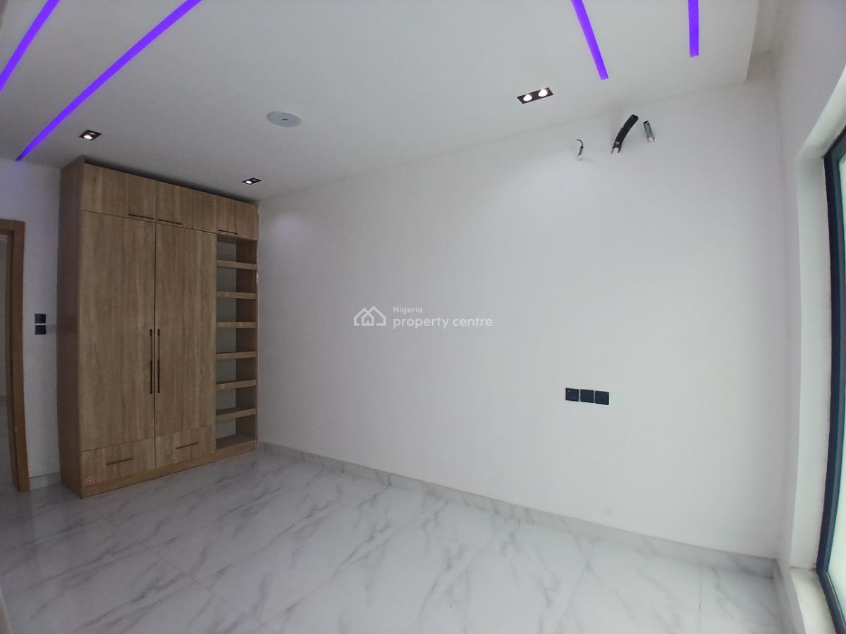 Spacious Luxury 2 Bedroom Apartment + Bq, Lekki, Lekki Phase 1, Lekki, Lagos, Flat / Apartment for Sale