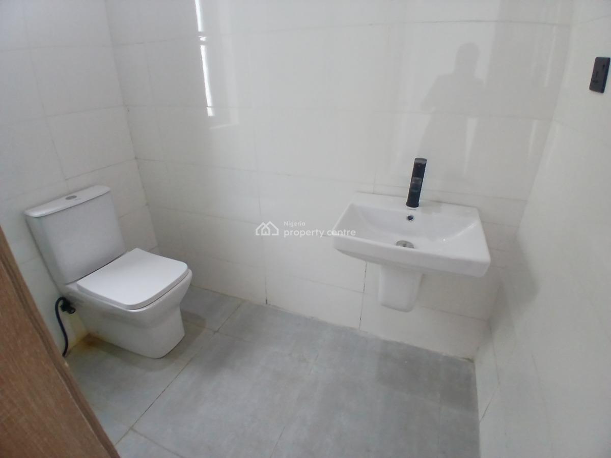 Spacious Luxury 2 Bedroom Apartment + Bq, Lekki, Lekki Phase 1, Lekki, Lagos, Flat / Apartment for Sale