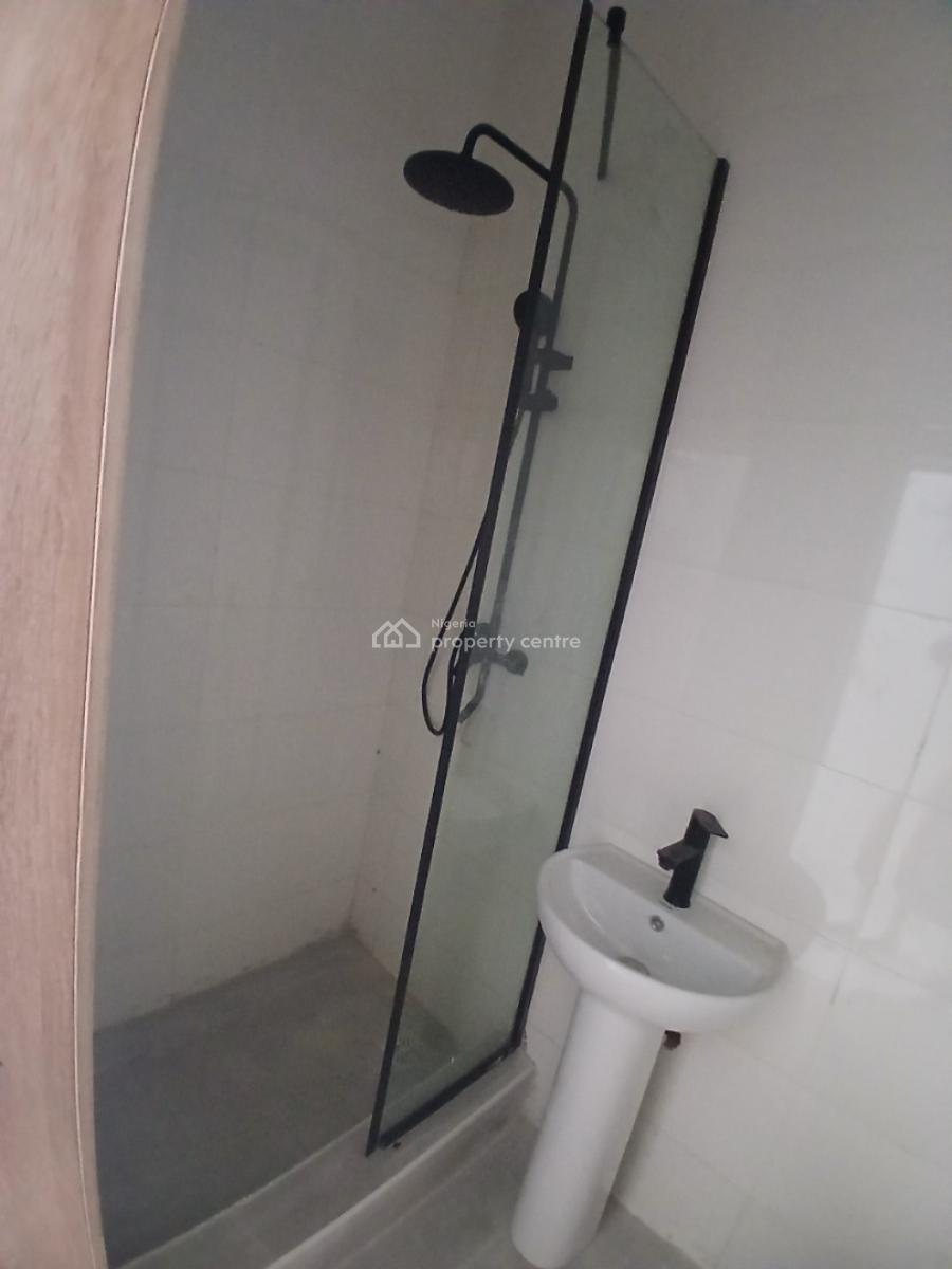 Spacious Luxury 2 Bedroom Apartment + Bq, Lekki, Lekki Phase 1, Lekki, Lagos, Flat / Apartment for Sale