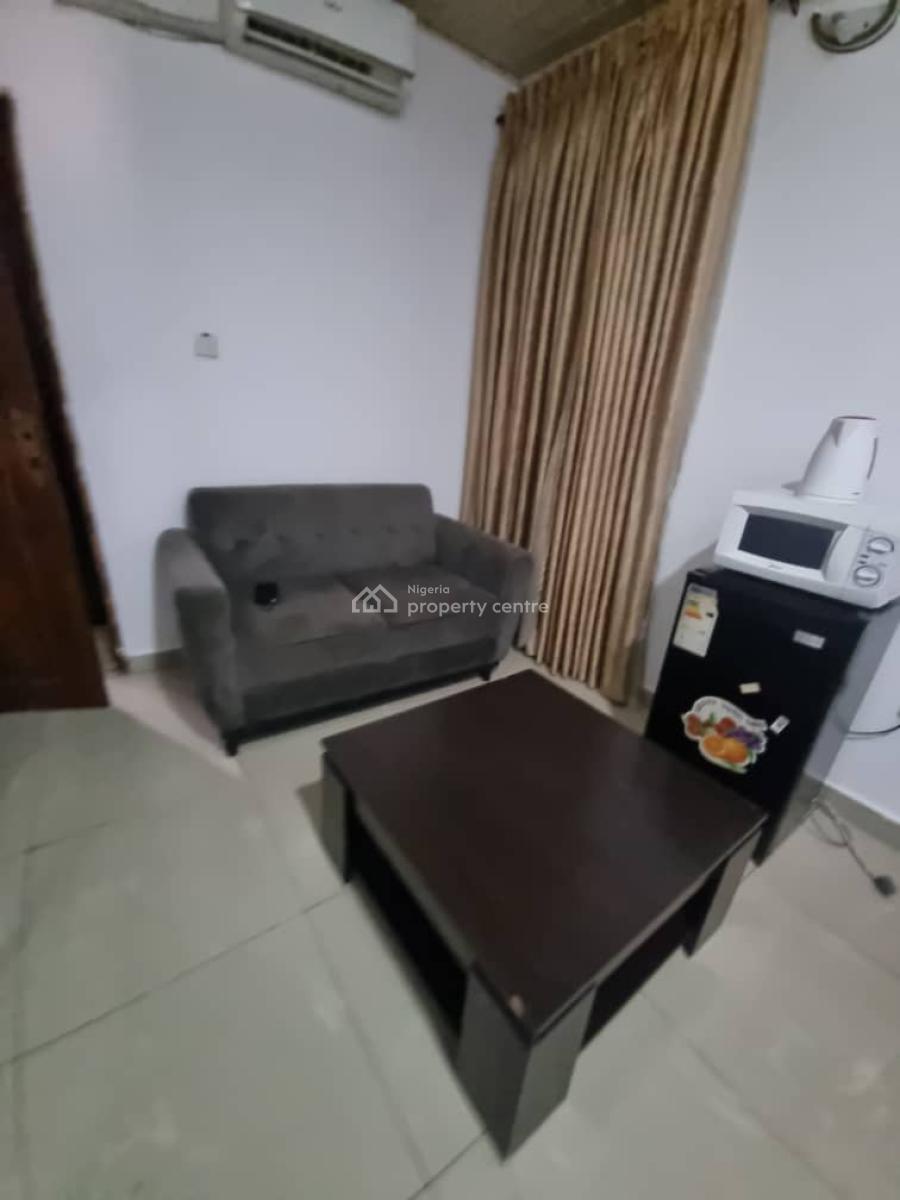 Furnished and Serviced Mini Flat Apartment, Off Admiralty Way, Lekki Phase 1, Lekki, Lagos, Mini Flat (room and Parlour) for Rent