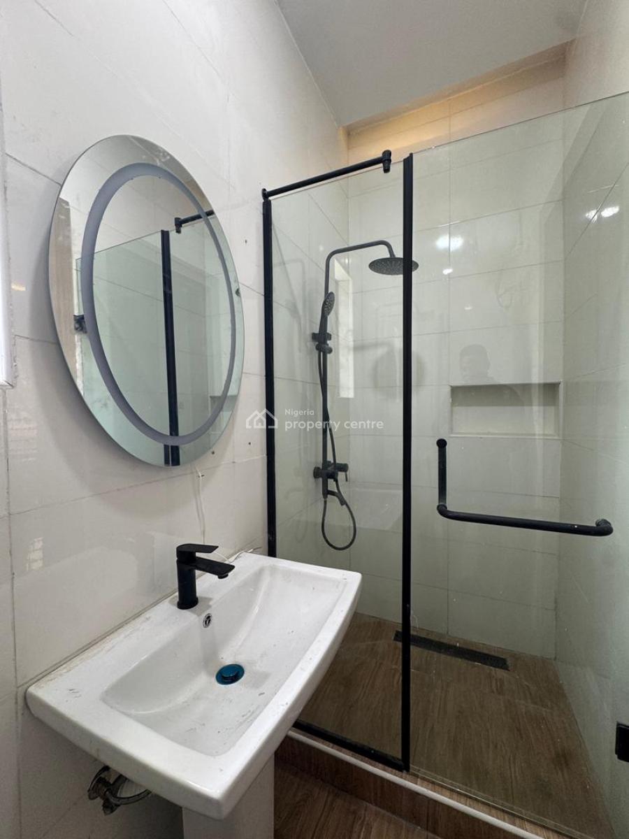Spacious Stunning 3 Bedroom Furnished Apartment, Lekki, Lekki Phase 1, Lekki, Lagos, Flat / Apartment for Sale