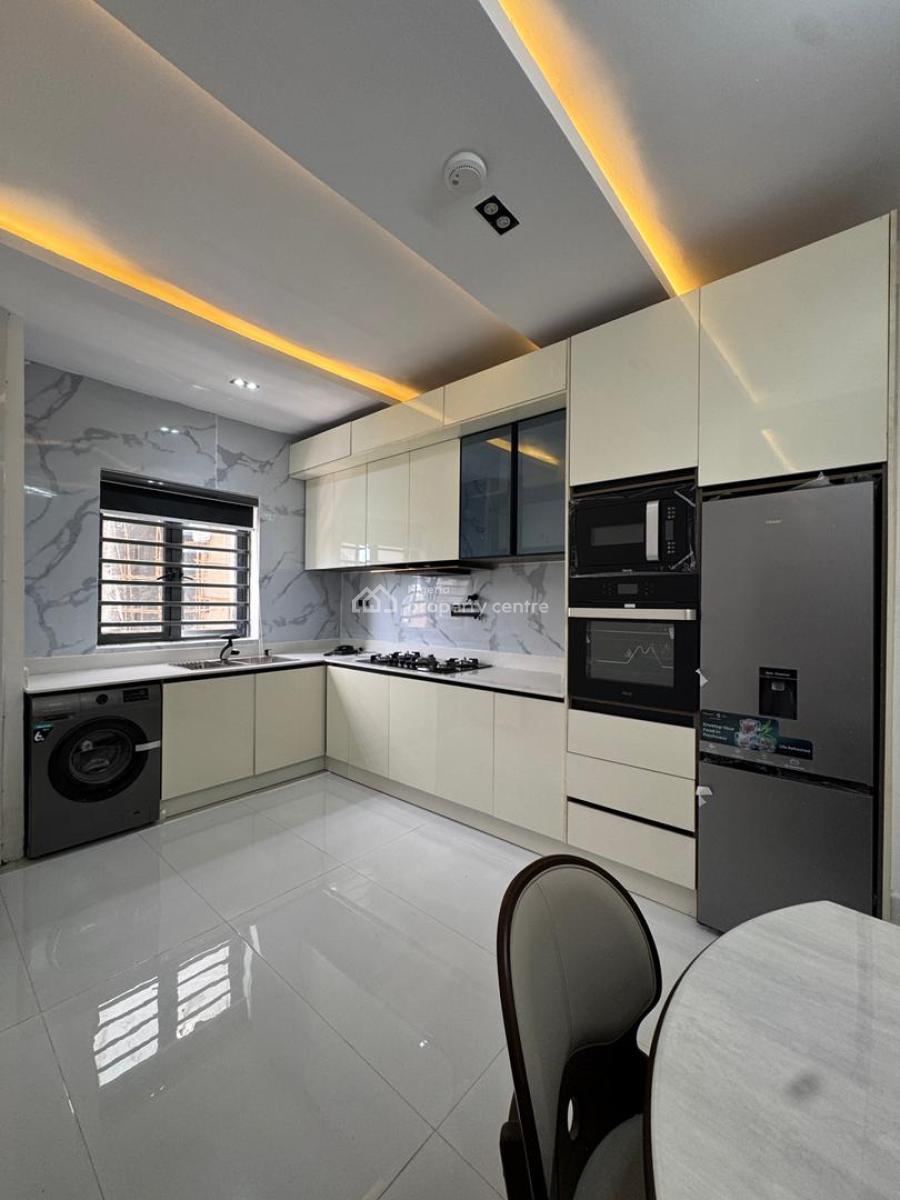 Spacious Stunning 3 Bedroom Furnished Apartment, Lekki, Lekki Phase 1, Lekki, Lagos, Flat / Apartment for Sale