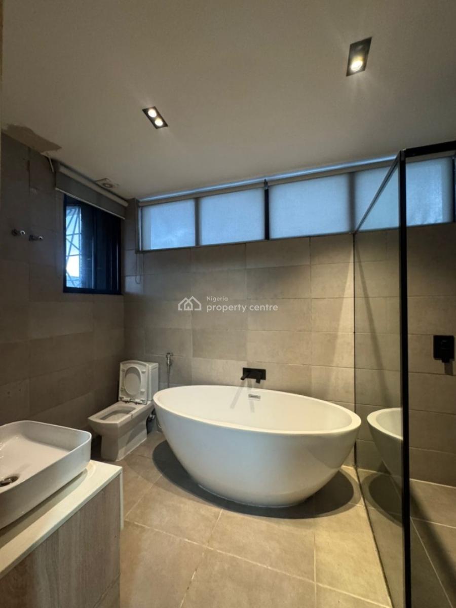 Beautiful 4 Bedroom Terrace, Lekki Phase 1, Lekki, Lagos, Flat / Apartment for Rent