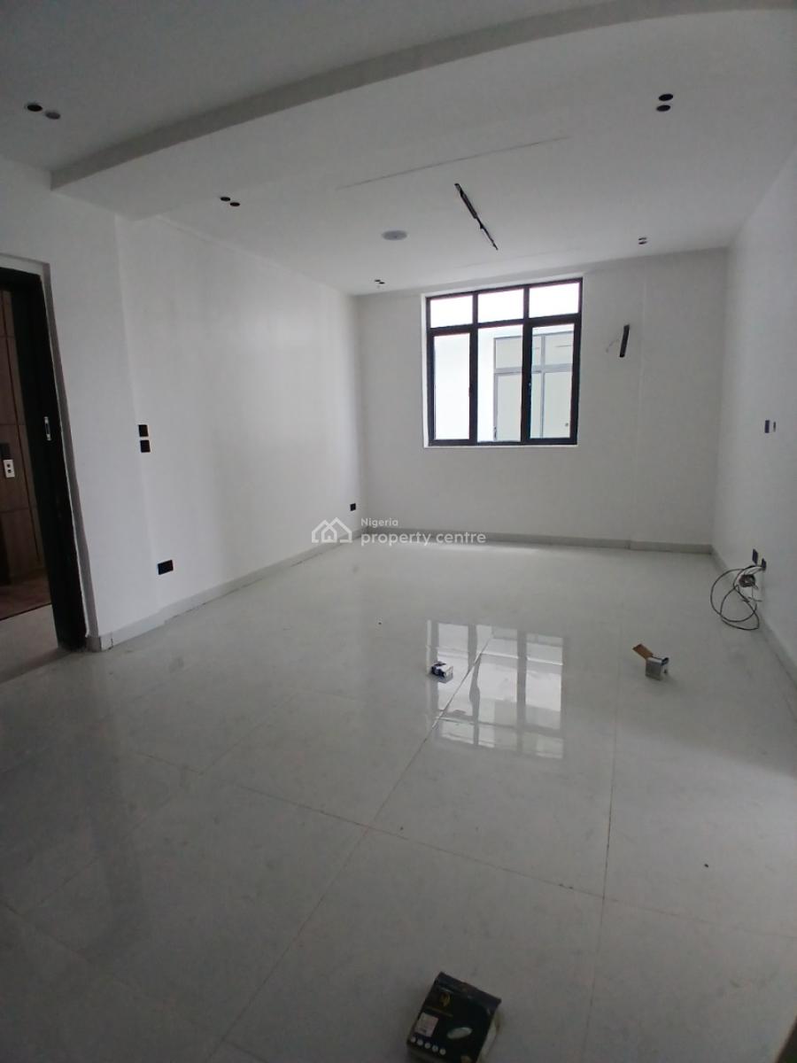 Newly Built and Serviced with 24/7 Power Supply 2 Bedroom En-suite Fla, Ikate Elegushi, Lekki, Lagos, Flat / Apartment for Rent