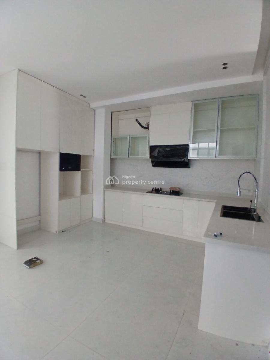 Newly Built and Serviced with 24/7 Power Supply 2 Bedroom En-suite Fla, Ikate Elegushi, Lekki, Lagos, Flat / Apartment for Rent
