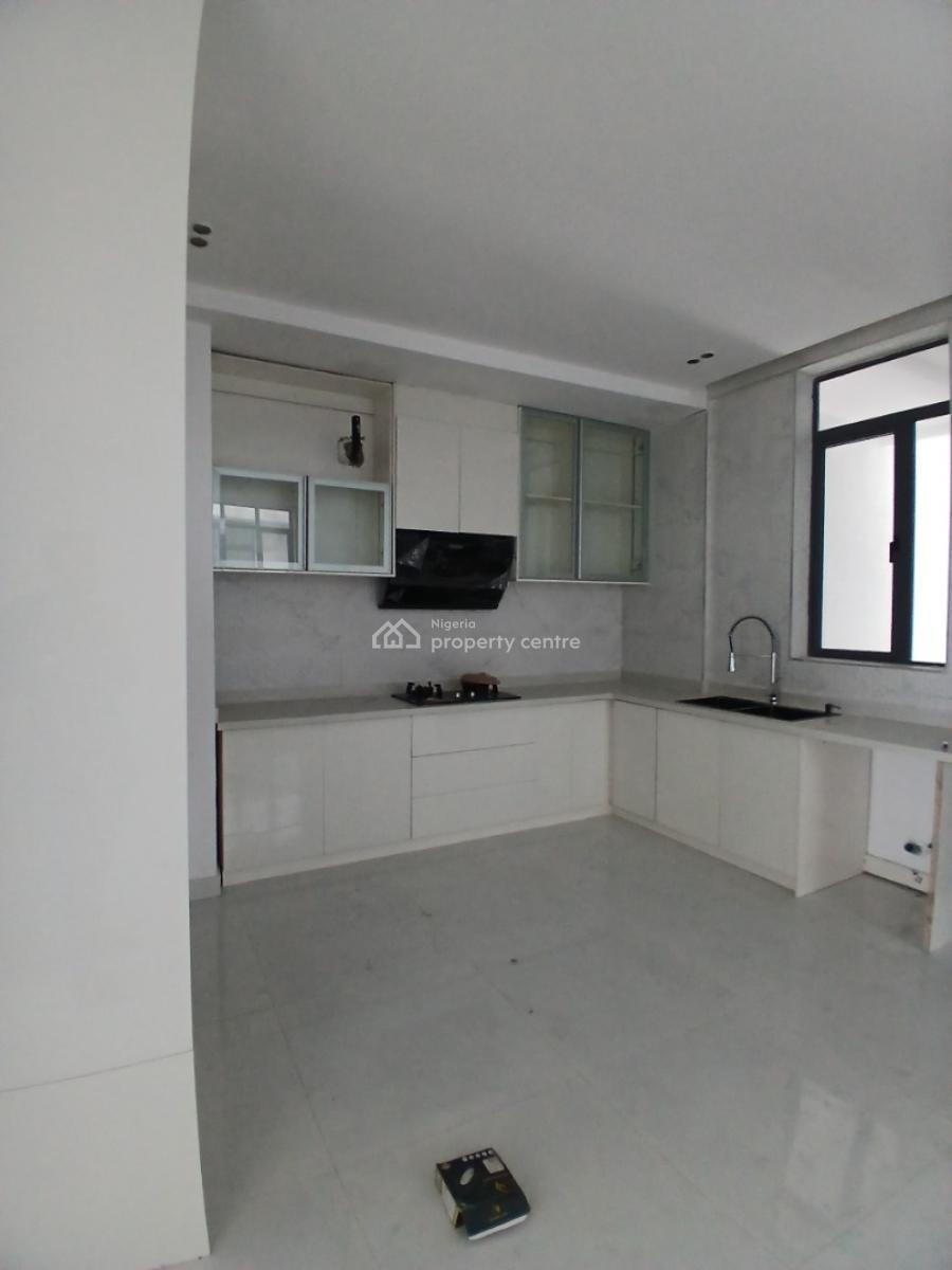 Newly Built and Serviced with 24/7 Power Supply 2 Bedroom En-suite Fla, Ikate Elegushi, Lekki, Lagos, Flat / Apartment for Rent