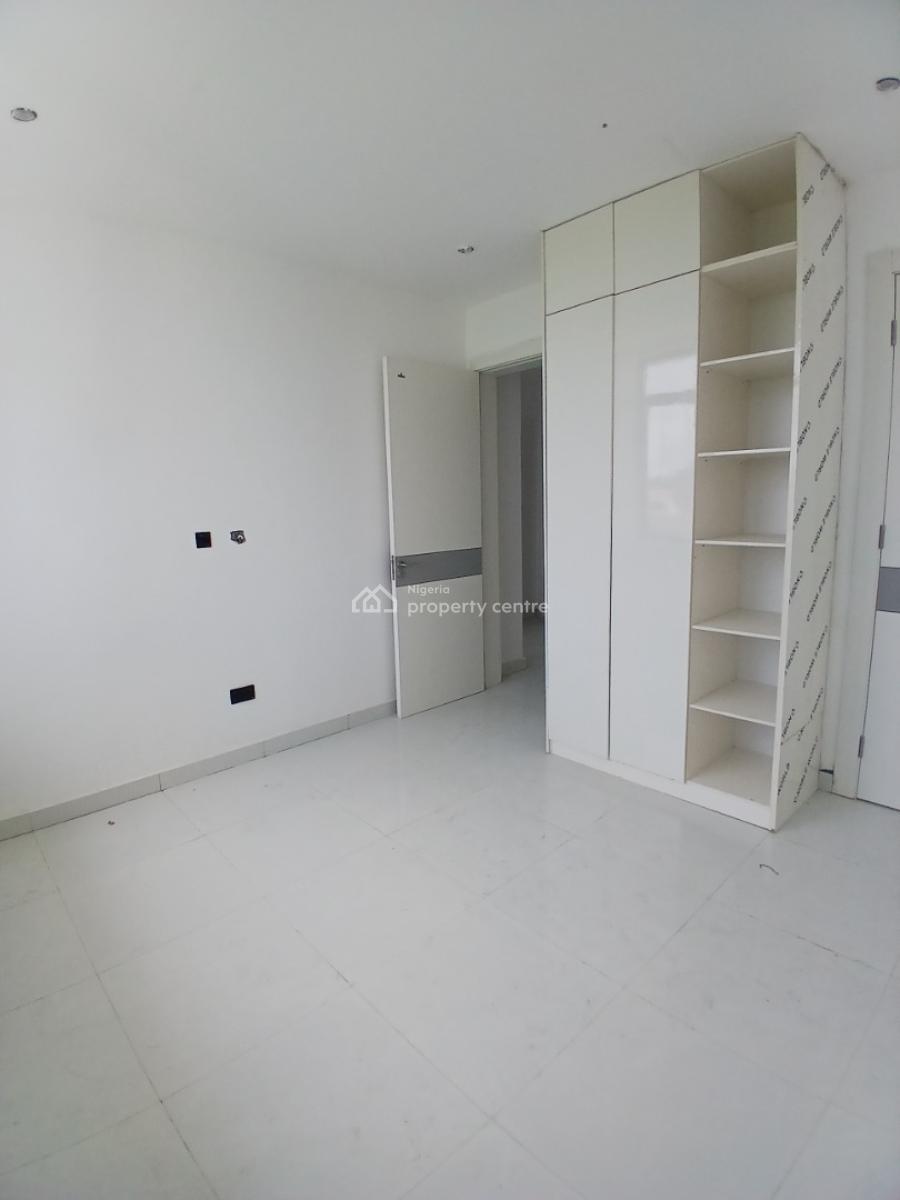 Newly Built and Serviced with 24/7 Power Supply 2 Bedroom En-suite Fla, Ikate Elegushi, Lekki, Lagos, Flat / Apartment for Rent