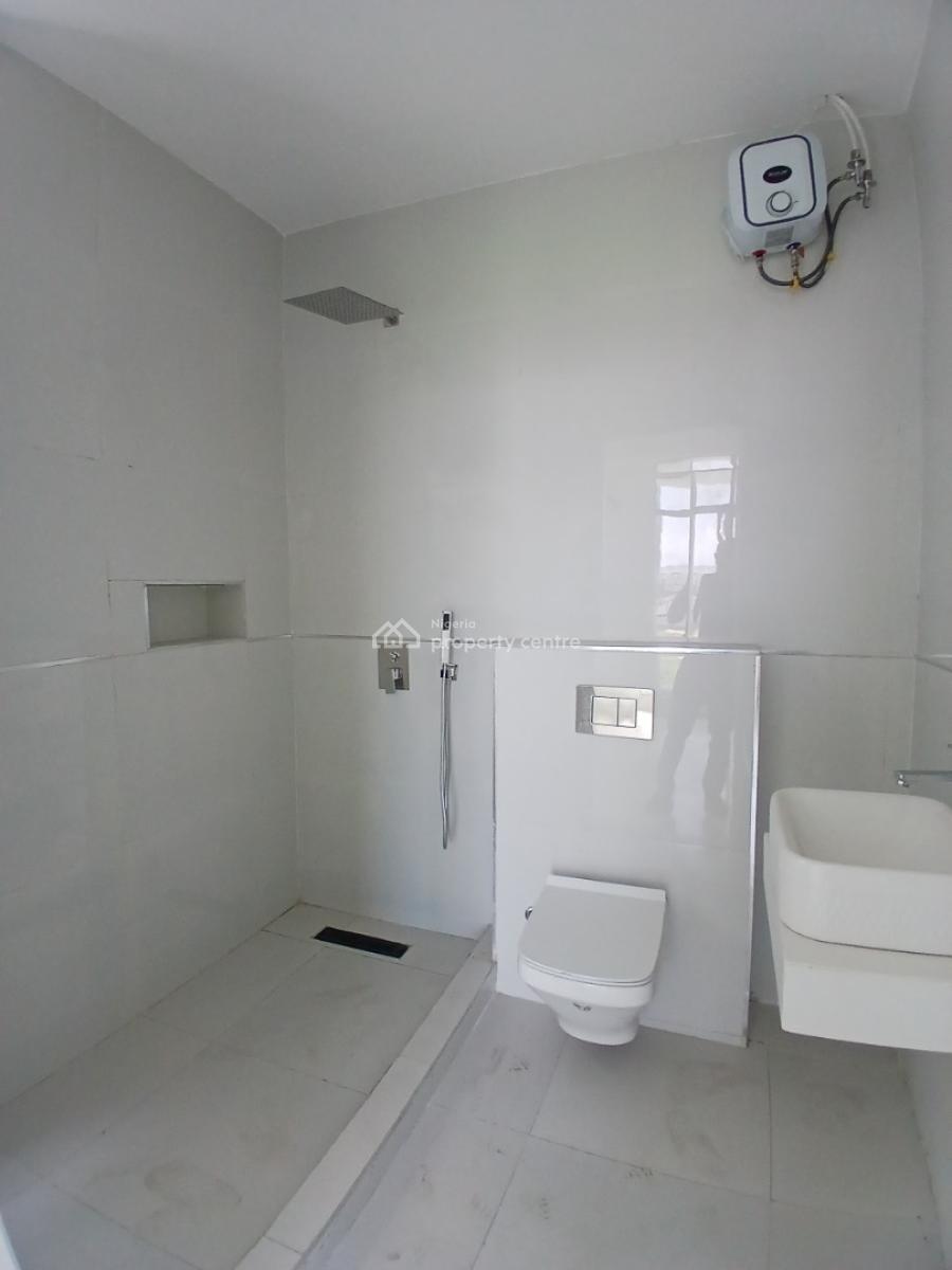 Newly Built and Serviced with 24/7 Power Supply 2 Bedroom En-suite Fla, Ikate Elegushi, Lekki, Lagos, Flat / Apartment for Rent