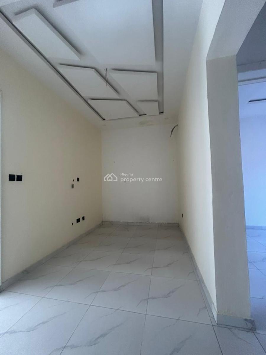 a Spacious 4 Bedroom Terrace Duplex, Along Mobil Road Ilaje Ajah, Lekki, Lagos, Terraced Duplex for Rent