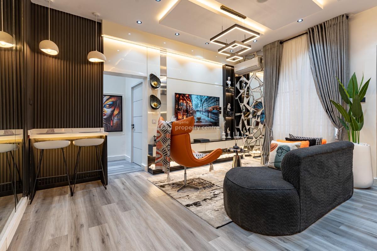 Luxury One Bedroom with a Mini Bar, Ps4 Pro, Balcony & Work Station, Admiralty Way, Lekki Phase 1, Lekki, Lagos, Mini Flat (room and Parlour) Short Let