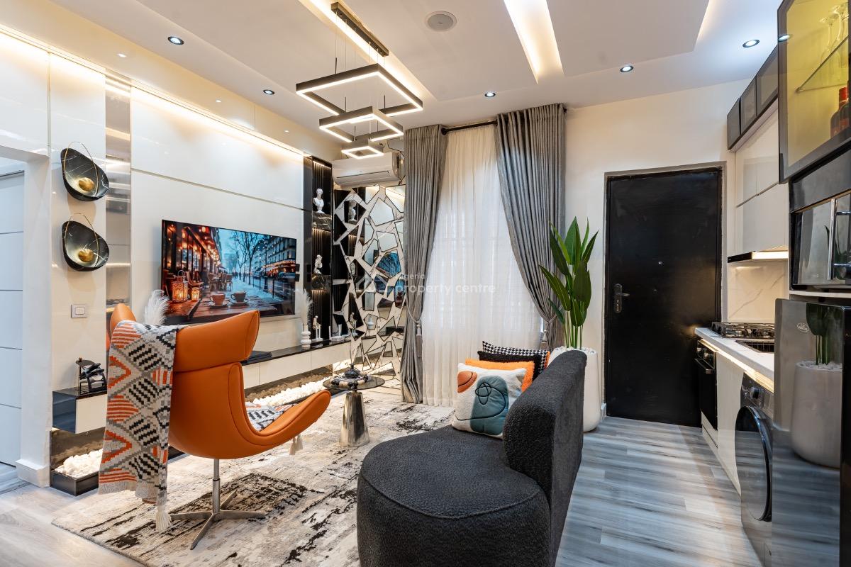Luxury One Bedroom with a Mini Bar, Ps4 Pro, Balcony & Work Station, Admiralty Way, Lekki Phase 1, Lekki, Lagos, Mini Flat (room and Parlour) Short Let