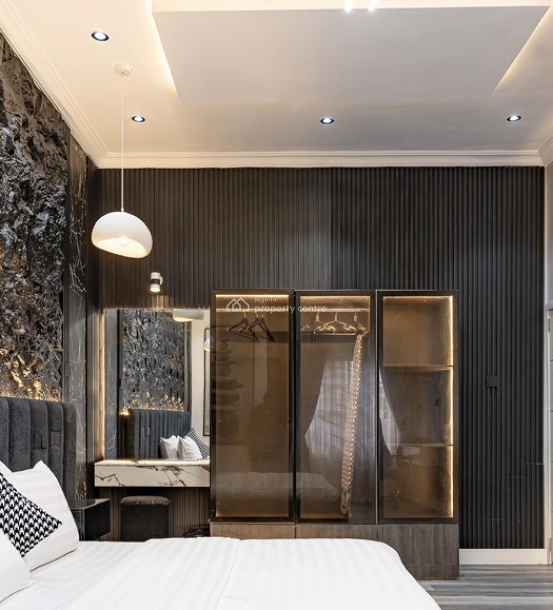 Luxury One Bedroom with a Mini Bar, Ps4 Pro, Balcony & Work Station, Admiralty Way, Lekki Phase 1, Lekki, Lagos, Mini Flat (room and Parlour) Short Let