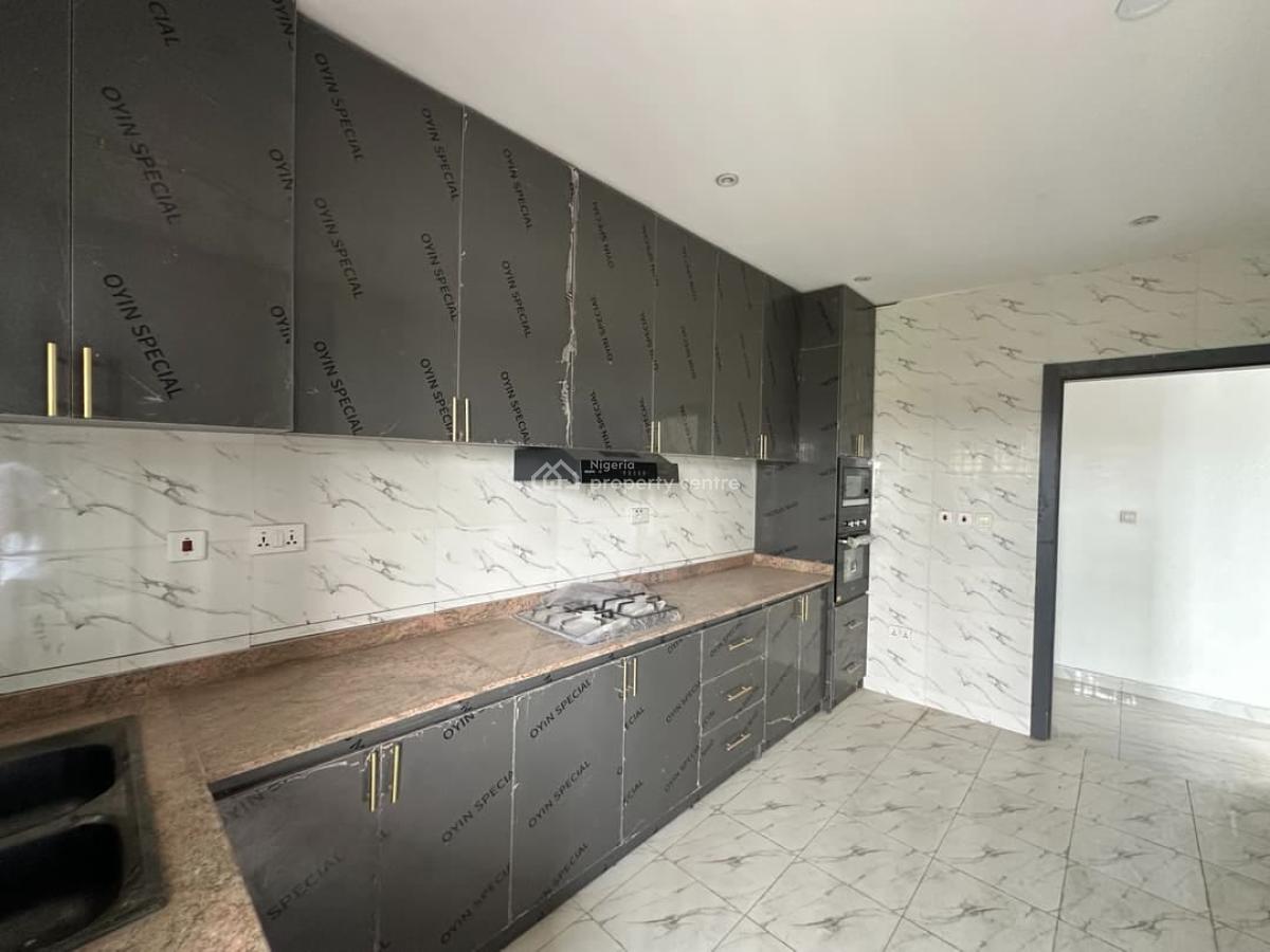2-bedroom Apartment, Abraham Adesanya, Ajah, Lagos, Flat / Apartment for Rent