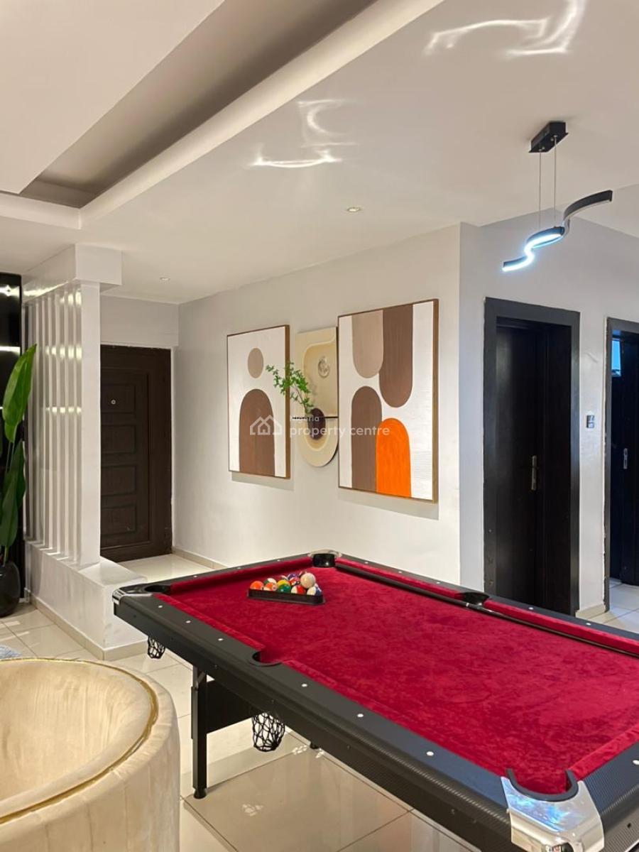 Lush 3 Bedroom Penthouse + Snooker, Ps5 & 3 Massive Balconies, Lekki Phase 1, Lekki, Lagos, Flat / Apartment Short Let