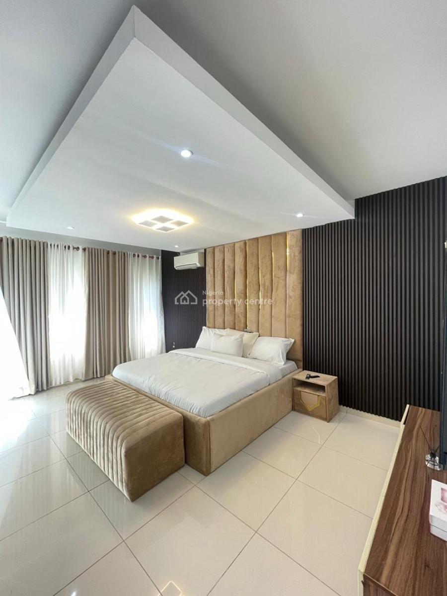 Lush 3 Bedroom Penthouse + Snooker, Ps5 & 3 Massive Balconies, Lekki Phase 1, Lekki, Lagos, Flat / Apartment Short Let