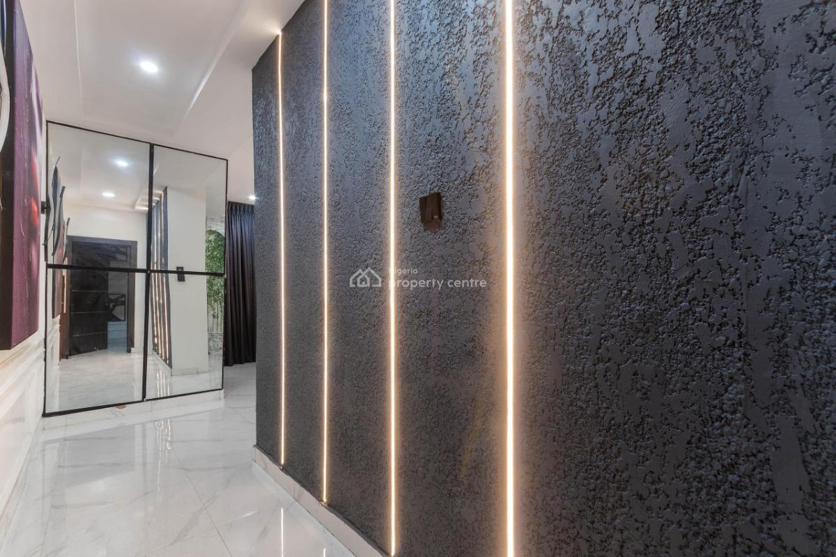 Luxury 4bedroom Apartment, Lekki Phase 1, Lekki, Lagos, Flat / Apartment Short Let