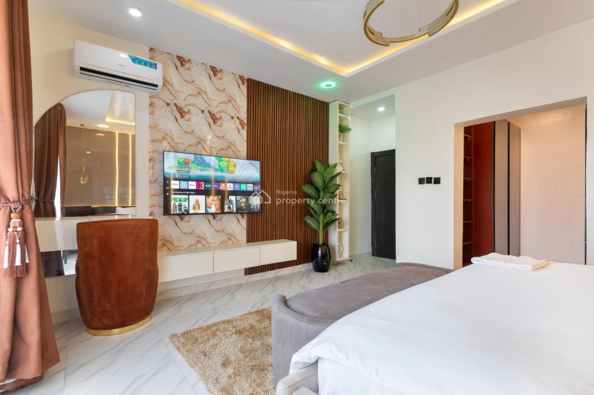 Luxury 4bedroom Apartment, Lekki Phase 1, Lekki, Lagos, Flat / Apartment Short Let