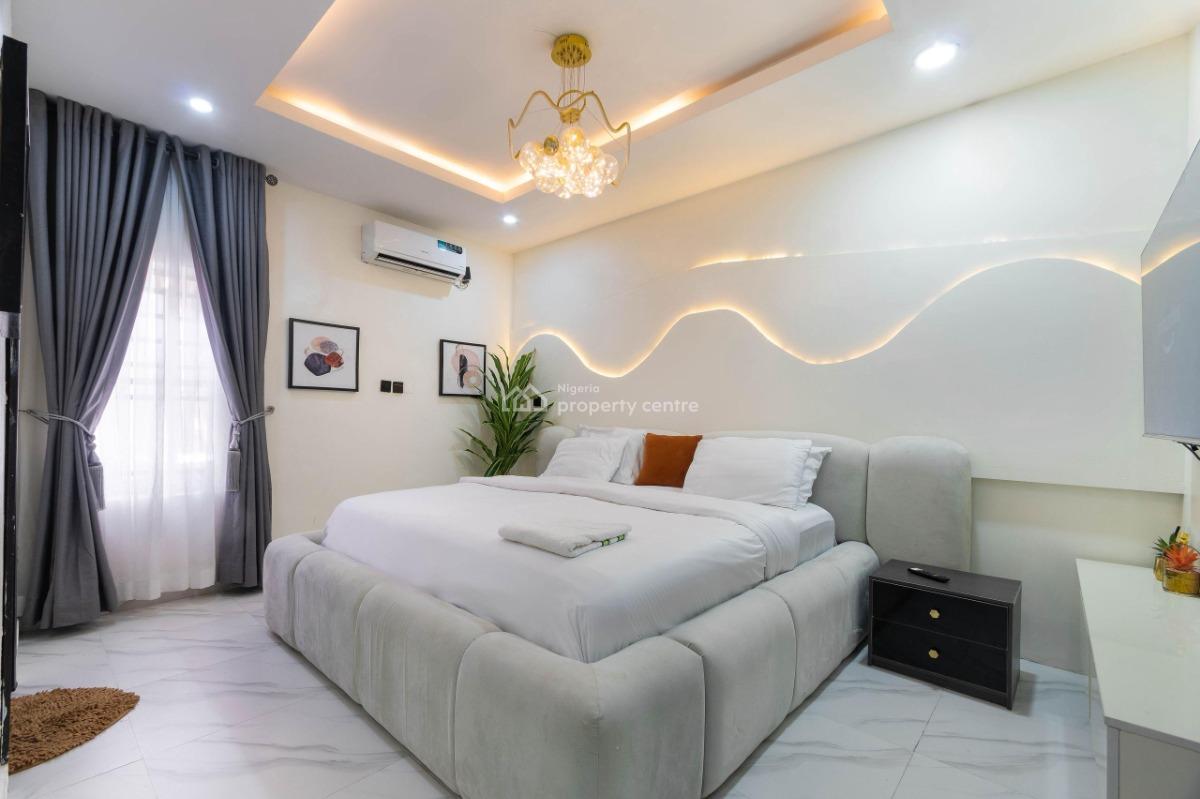 Luxury 4bedroom Apartment, Lekki Phase 1, Lekki, Lagos, Flat / Apartment Short Let