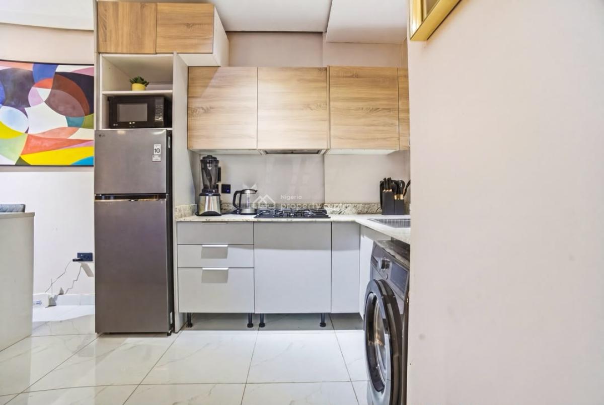 Luxury Two Bedroom Apartment, Freedom Way, Lekki Phase 1, Lekki, Lagos, House Short Let