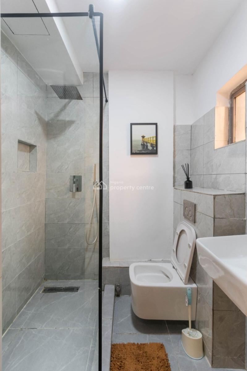 Lovely Two Bedroom Apartment, Freedom Way, Lekki Phase 1, Lekki, Lagos, House Short Let