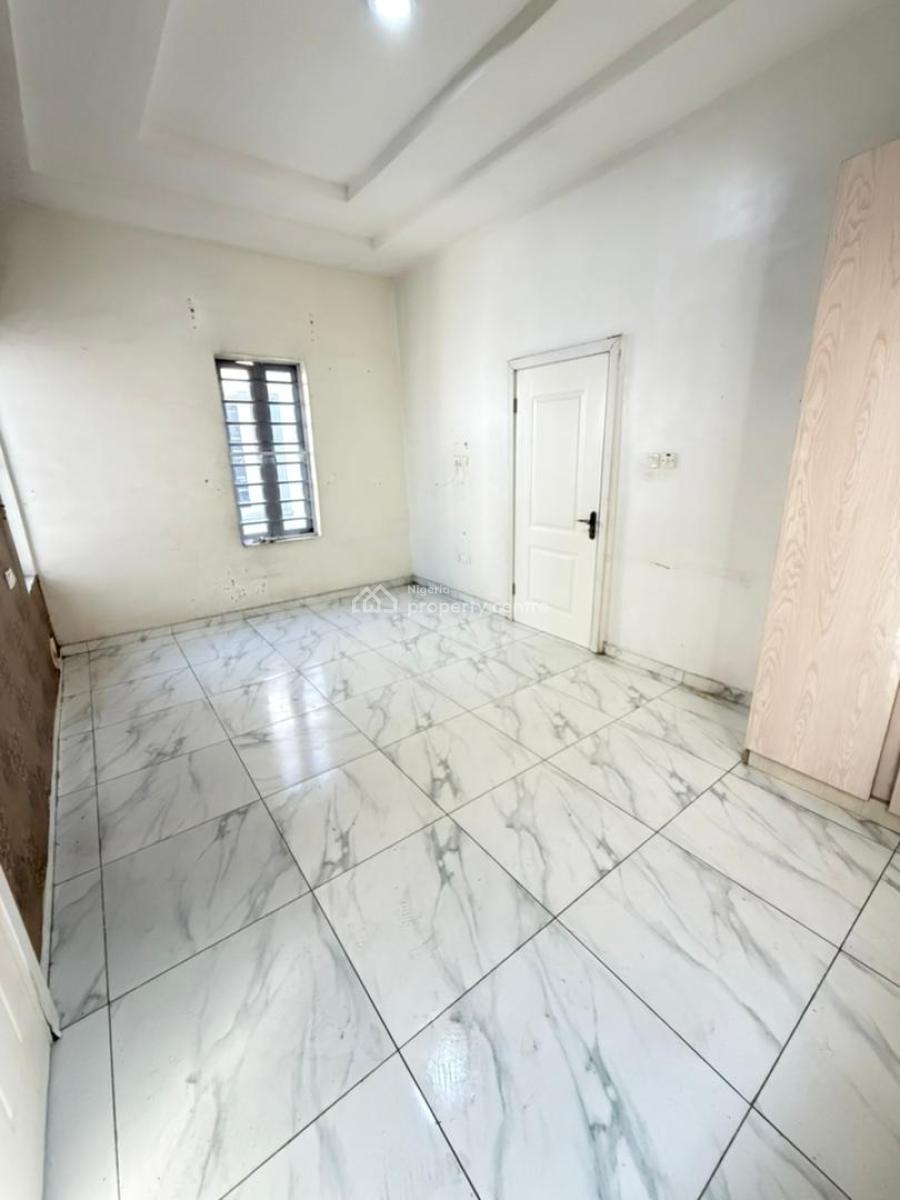 Upstairs Room and Parlor with Open Plan Kitchen, Osapa, Lekki, Lagos, Mini Flat (room and Parlour) for Rent