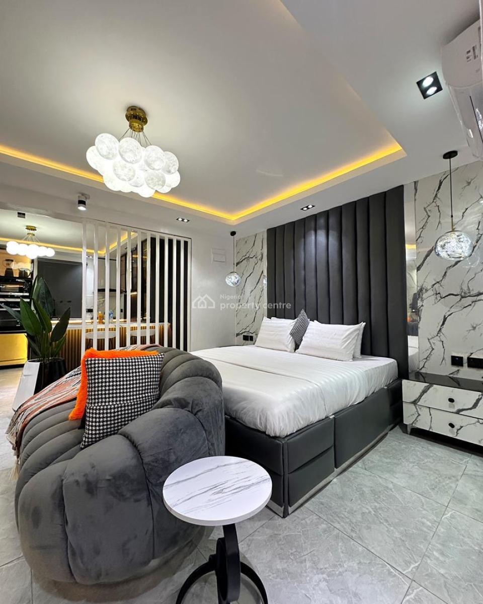 Luxury Spacious Studio Apartment with a Bar and Large Dining Area, Admiralty Road, Lekki Phase 1, Lekki, Lagos, Self Contain (single Rooms) Short Let