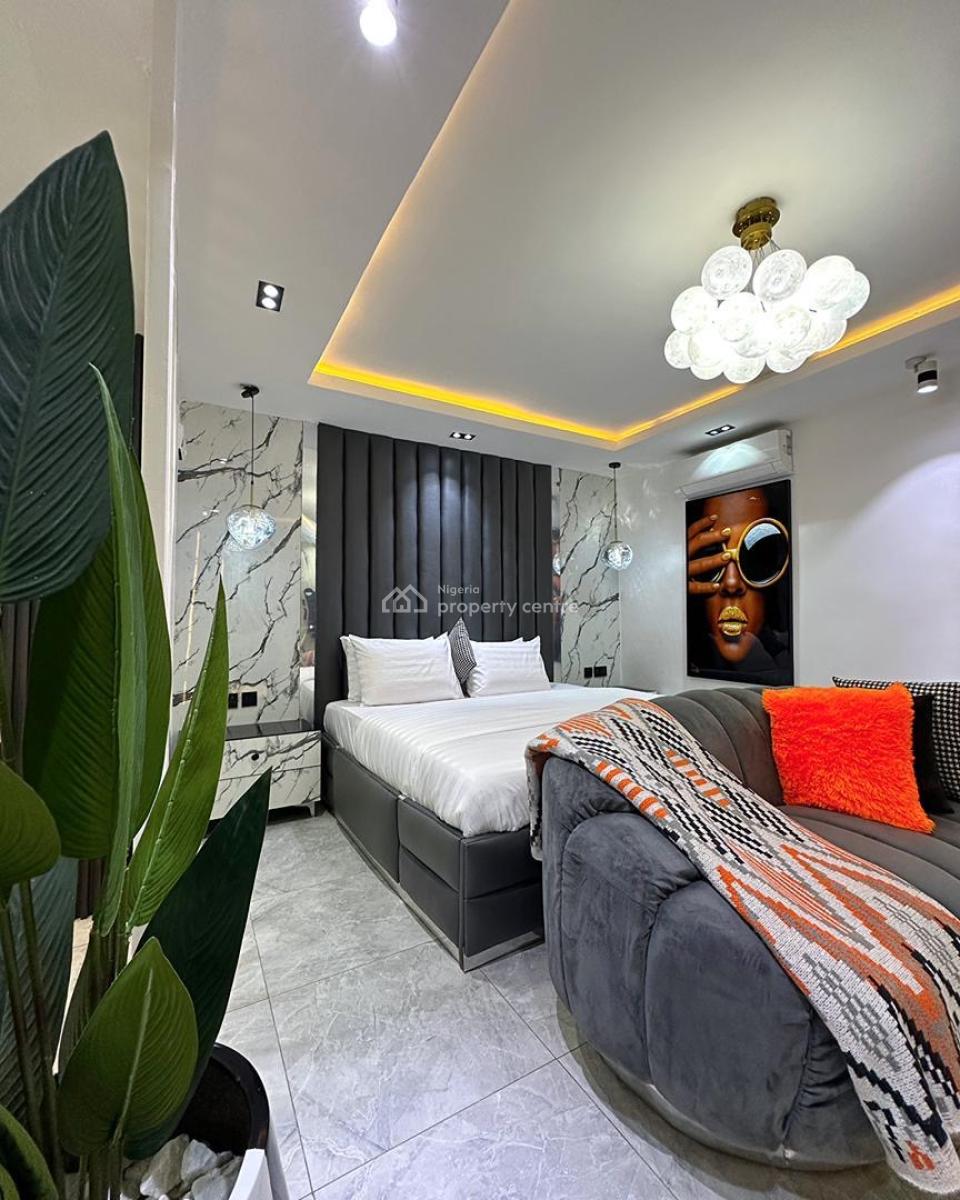 Luxury Spacious Studio Apartment with a Bar and Large Dining Area, Admiralty Road, Lekki Phase 1, Lekki, Lagos, Self Contain (single Rooms) Short Let