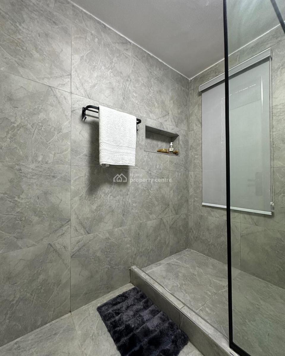 Luxury Spacious Studio Apartment with a Bar and Large Dining Area, Admiralty Road, Lekki Phase 1, Lekki, Lagos, Self Contain (single Rooms) Short Let
