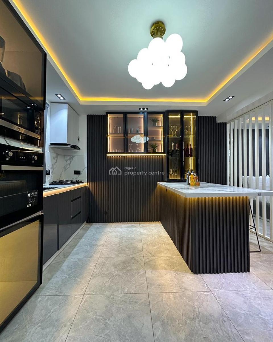 Luxury Spacious Studio Apartment with a Bar and Large Dining Area, Admiralty Road, Lekki Phase 1, Lekki, Lagos, Self Contain (single Rooms) Short Let